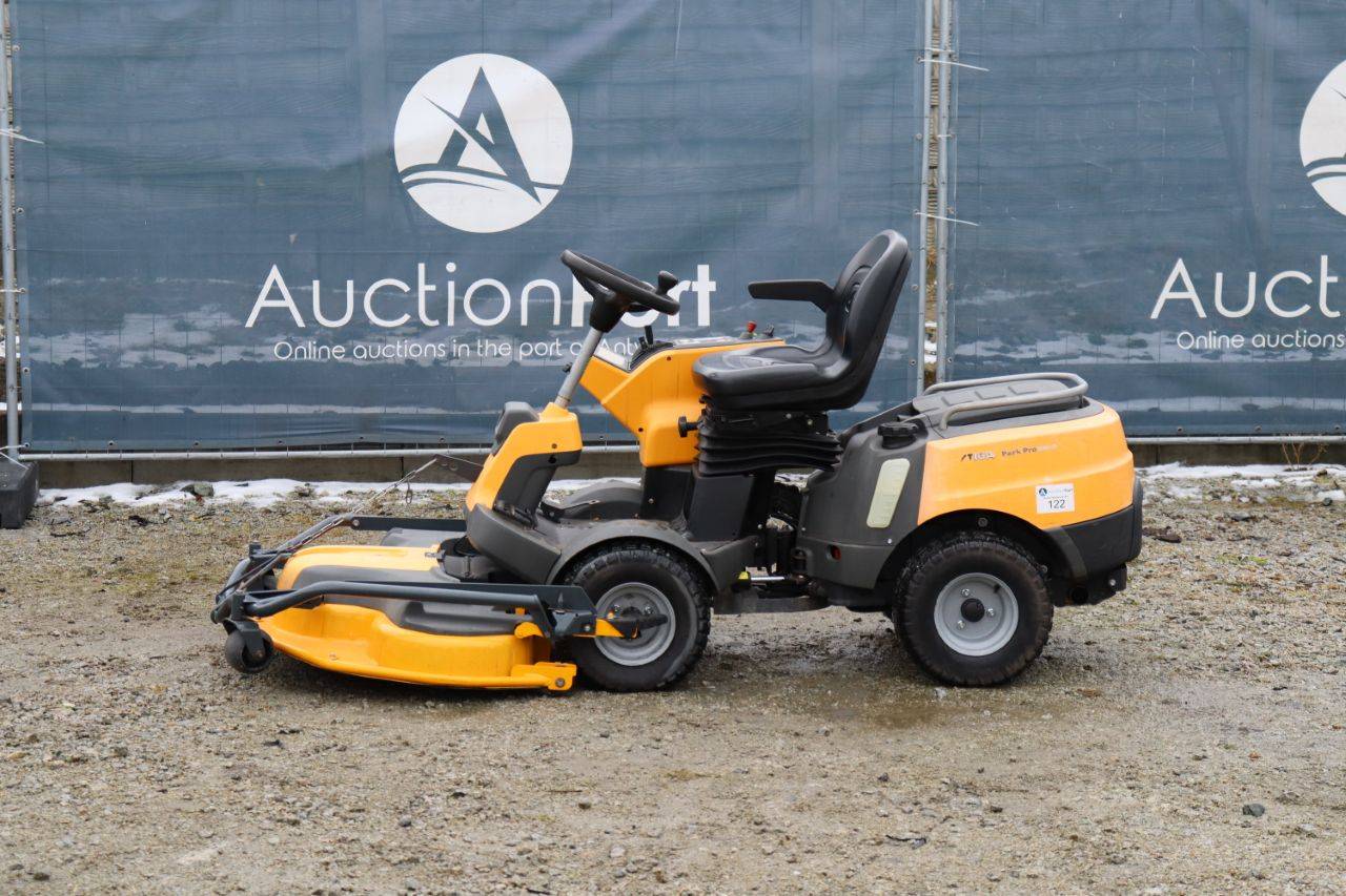 Stiga P901PH Petrol Ride-on Mower 15.2kW 2021