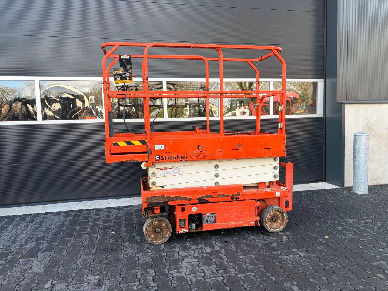 Scissor Lift Snorkel S1930E Electric 7.8m