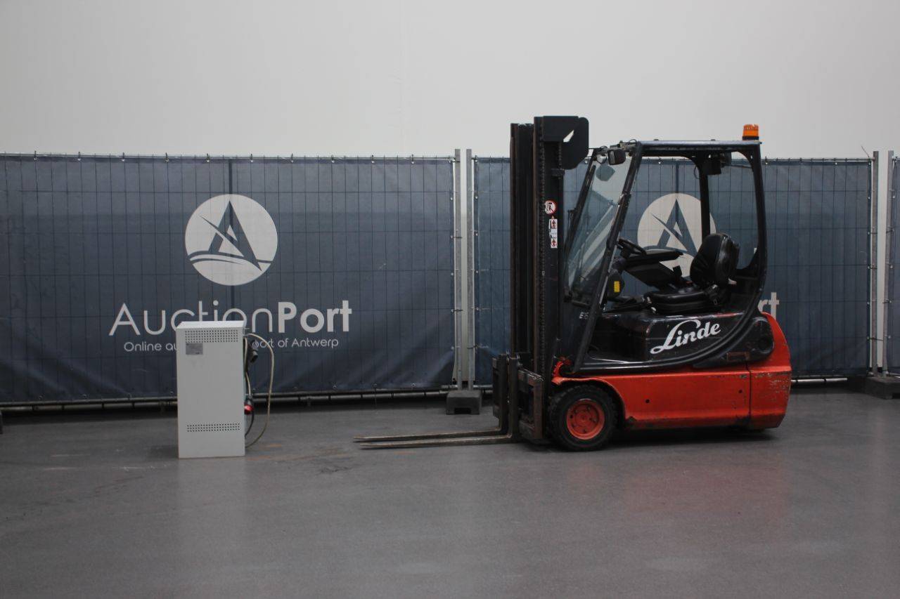 Forklift Linde E16 Electric