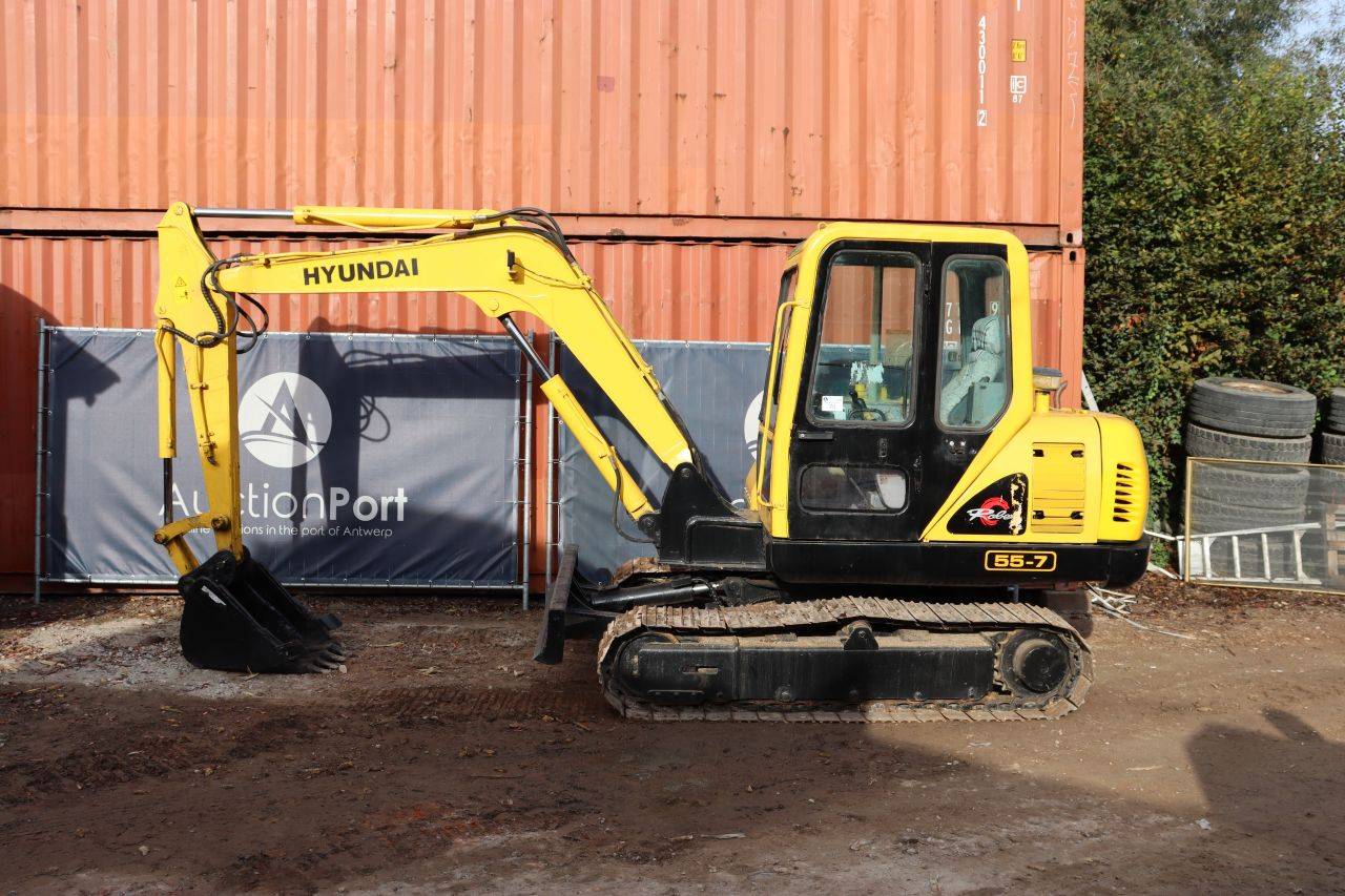 Escavadeira a diesel Hyundai R55-7 40kW 2010