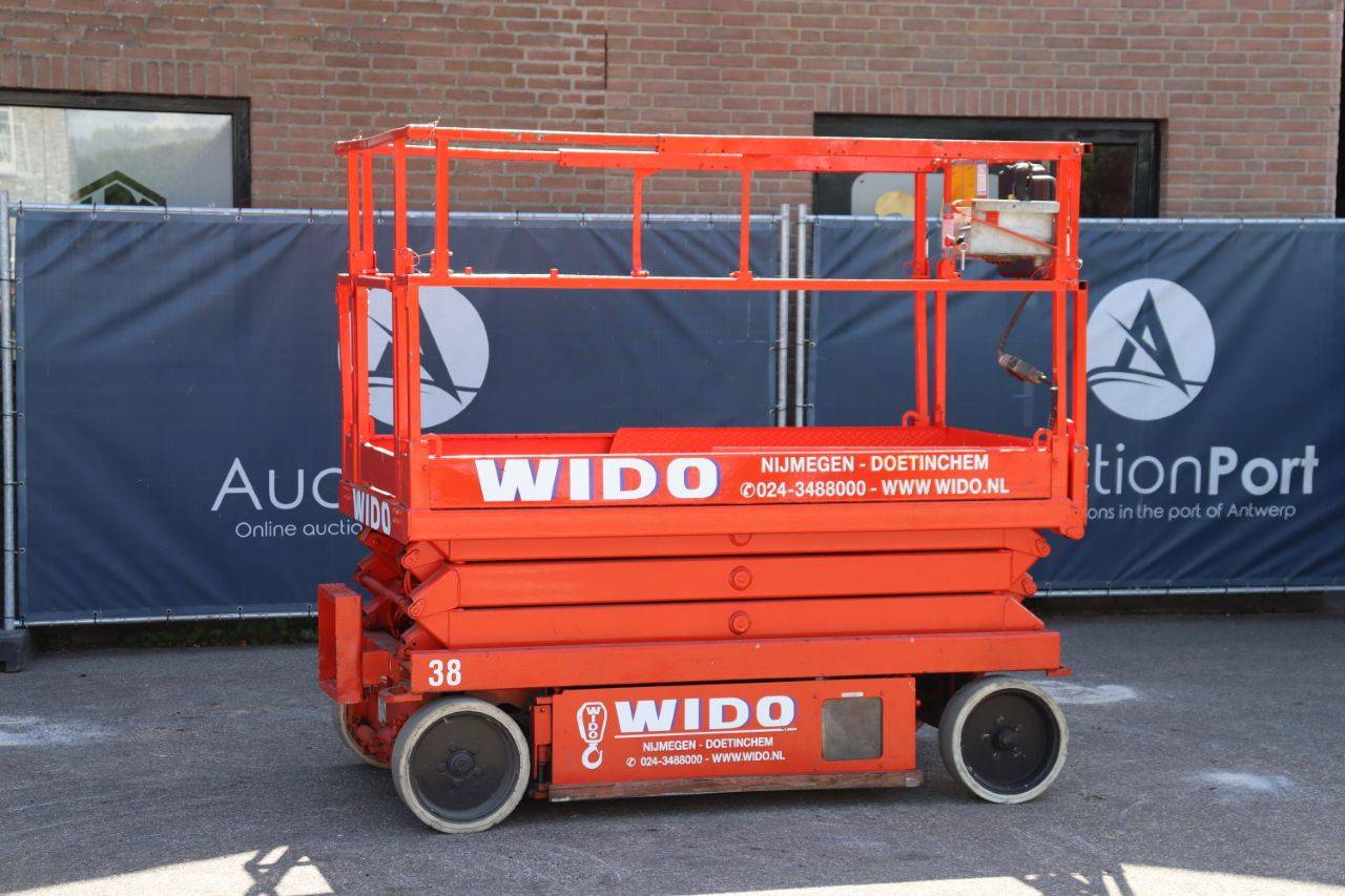Scissor Lift Skyjack SJ4620 Electric 8.1m 2004