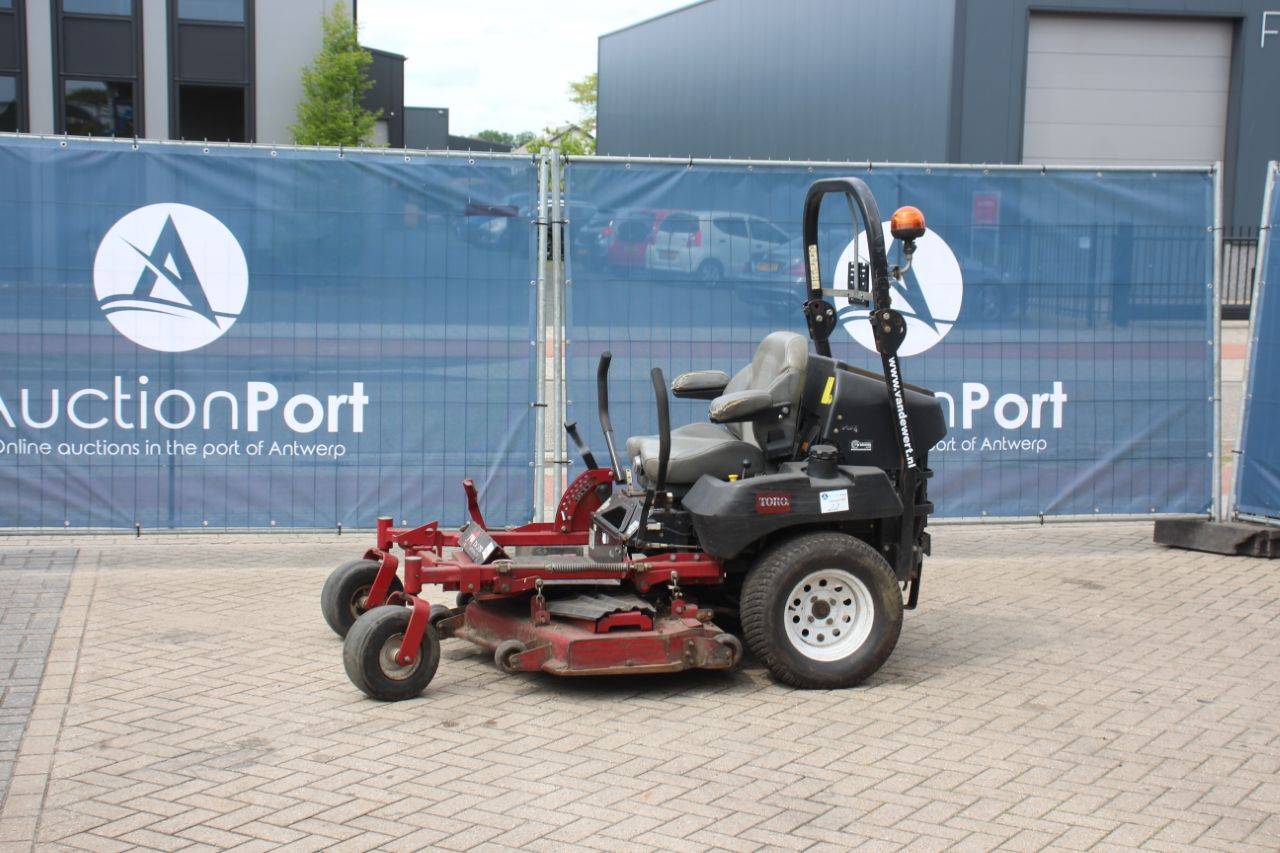 Rotary mower Toro Zeroturn 7000 Diesel 2014
