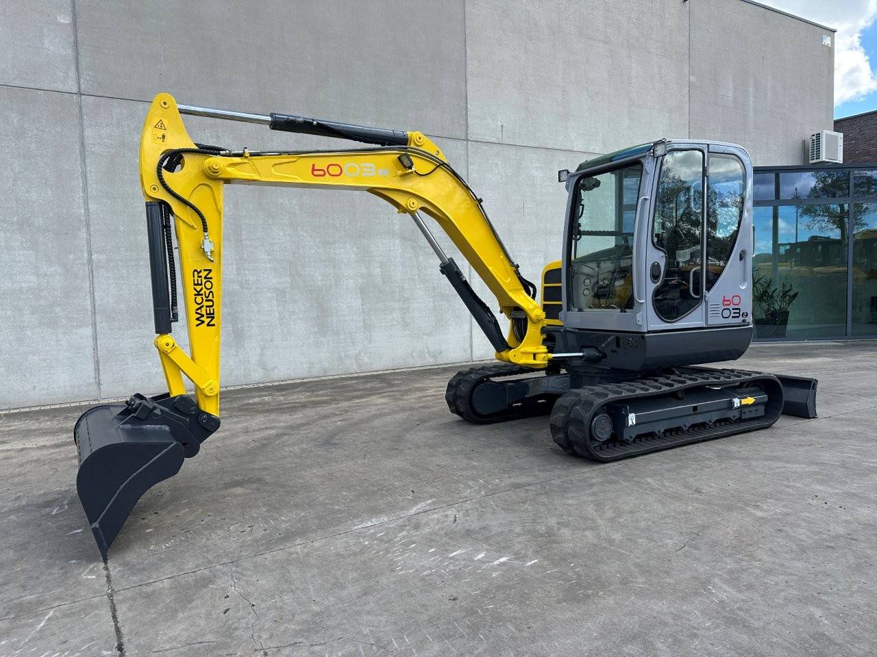 Midi excavator Wacker Neuson 6003 Diesel 2017
