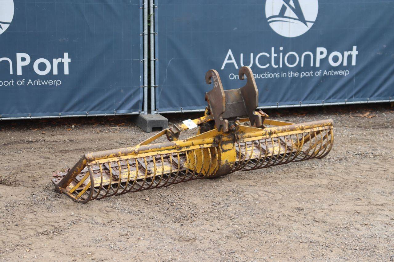 Herder mowing basket with CW05 quick coupler