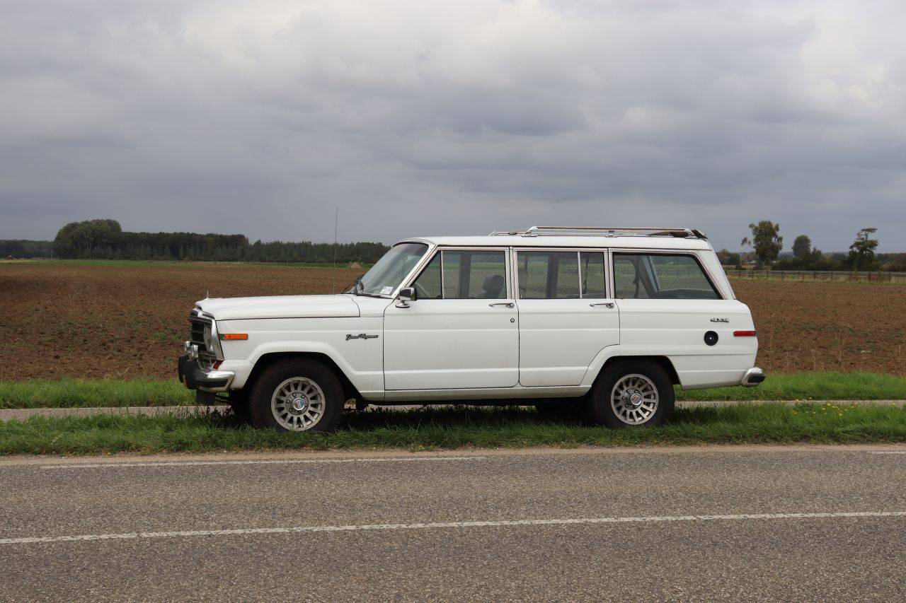 SUV Jeep GRAND WAGONEER 4X4 Benzina