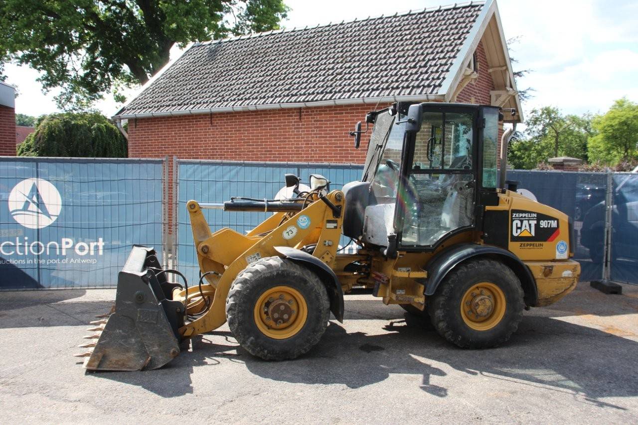 Wheel loader Caterpillar 907M Diesel 2018