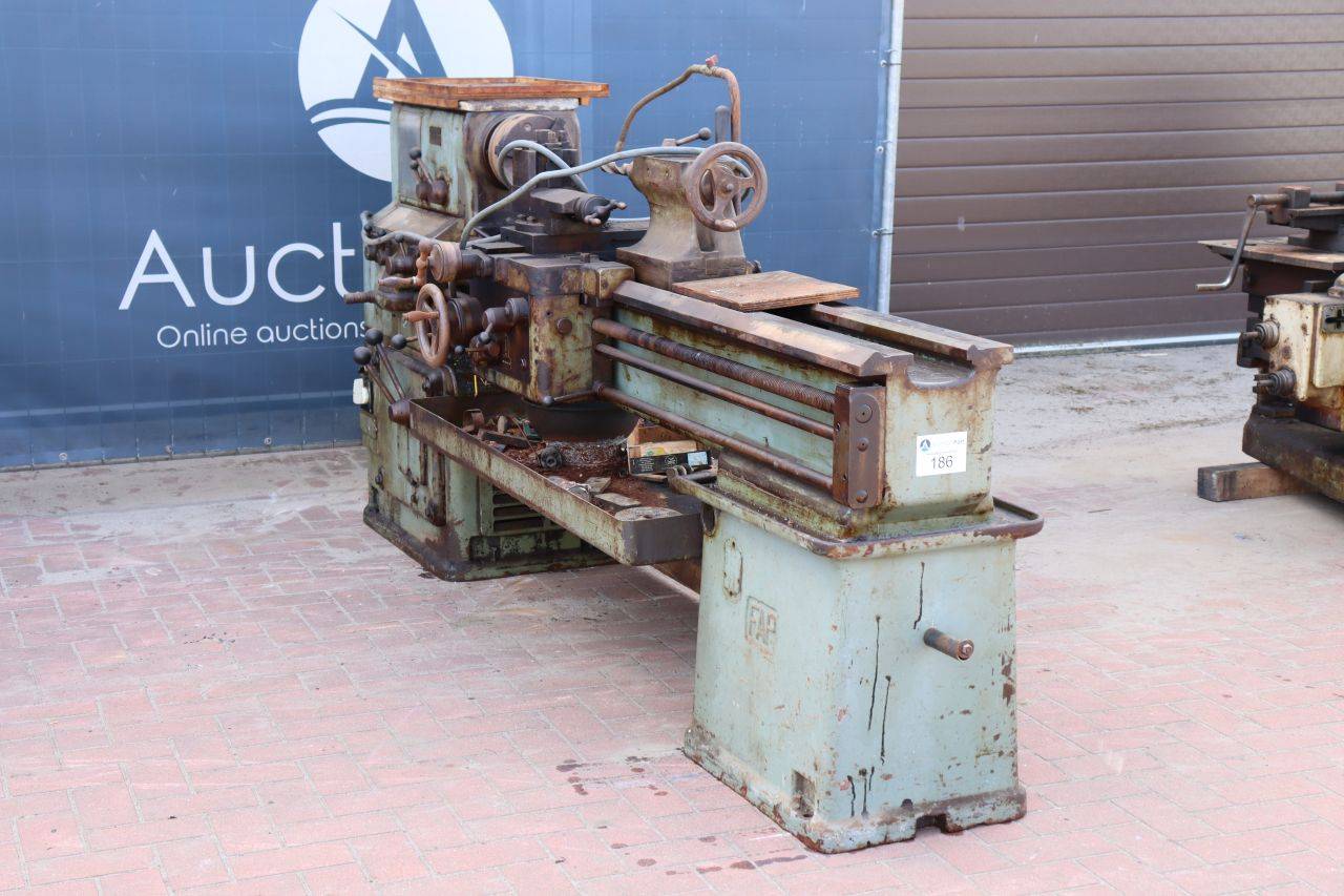 Torno de metal de Padua