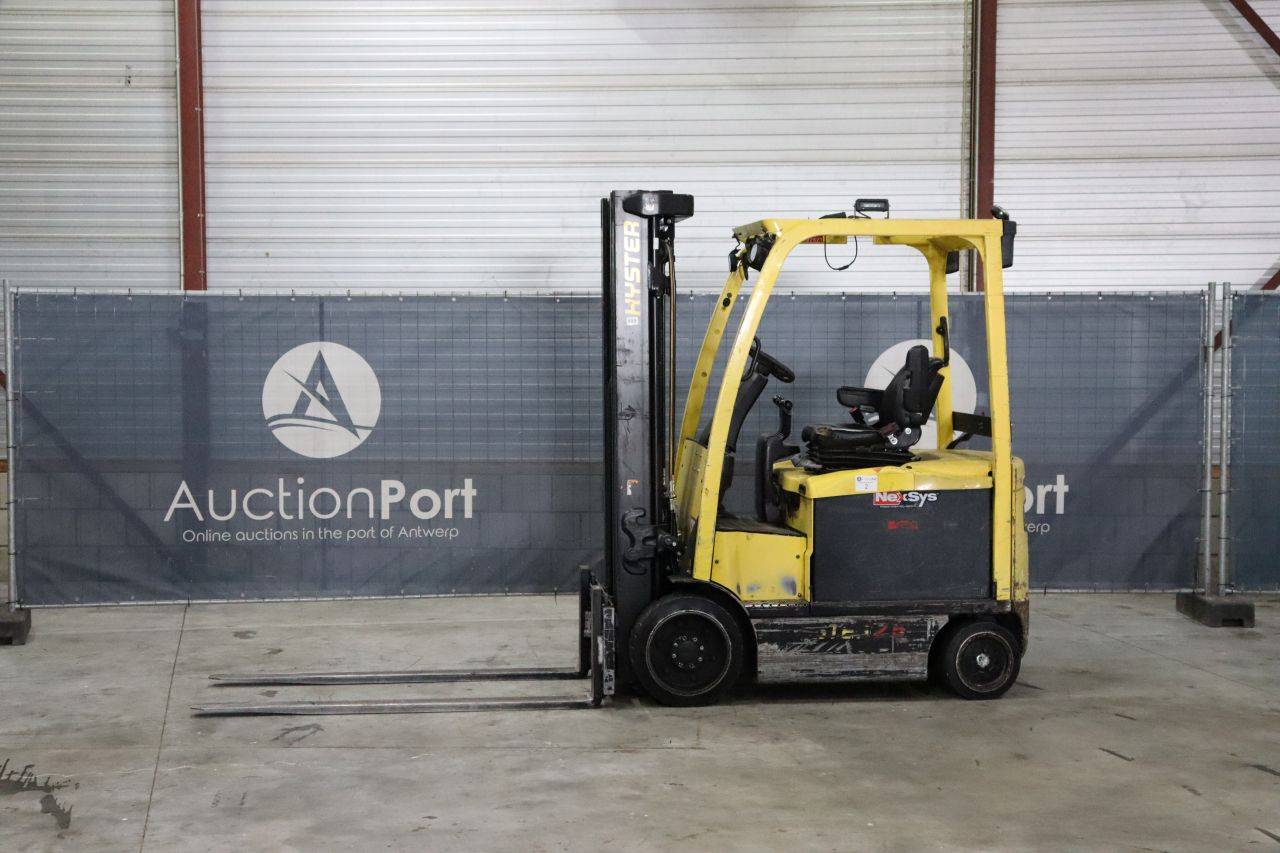 Hyster E2.5XN MWB Electric Forklift 2080kg 5.55m 2017