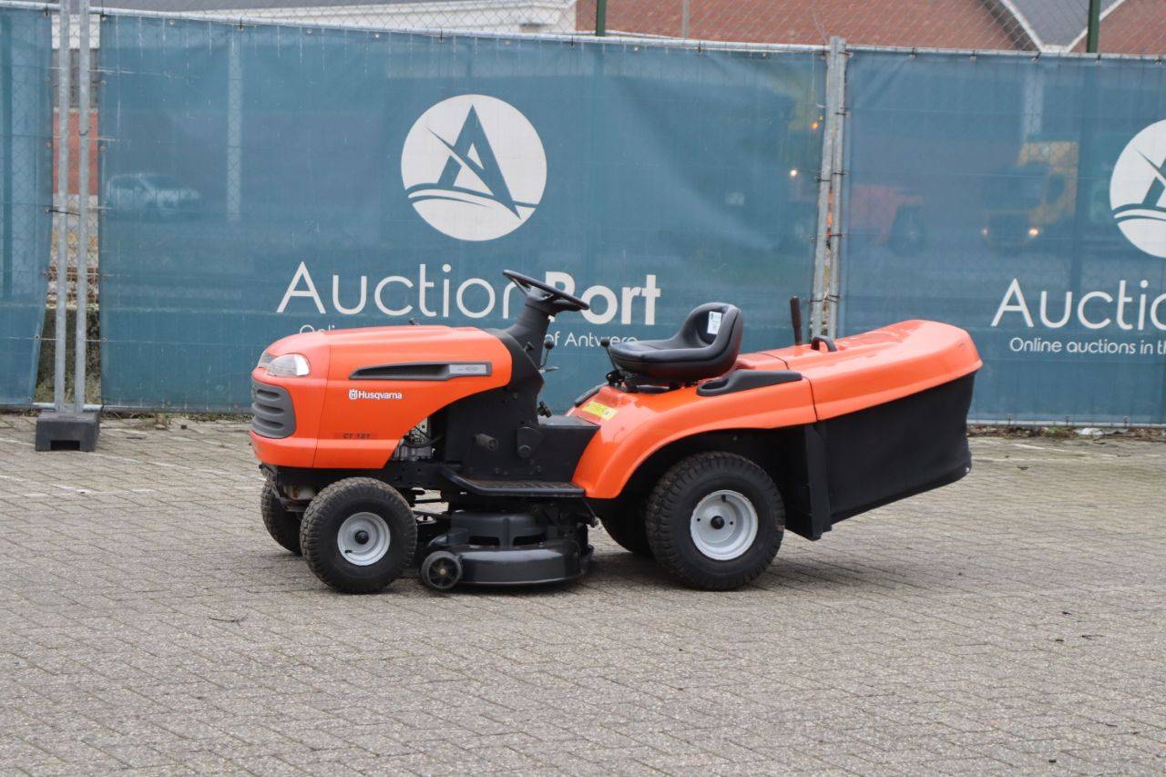 Husqvarna CT131 Petrol 13hp Riding Mower 2011