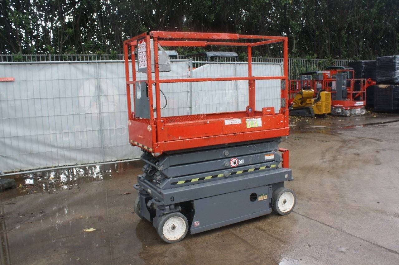 Scissor lift SkyJack SJ3219 Electric 7.8m 2014