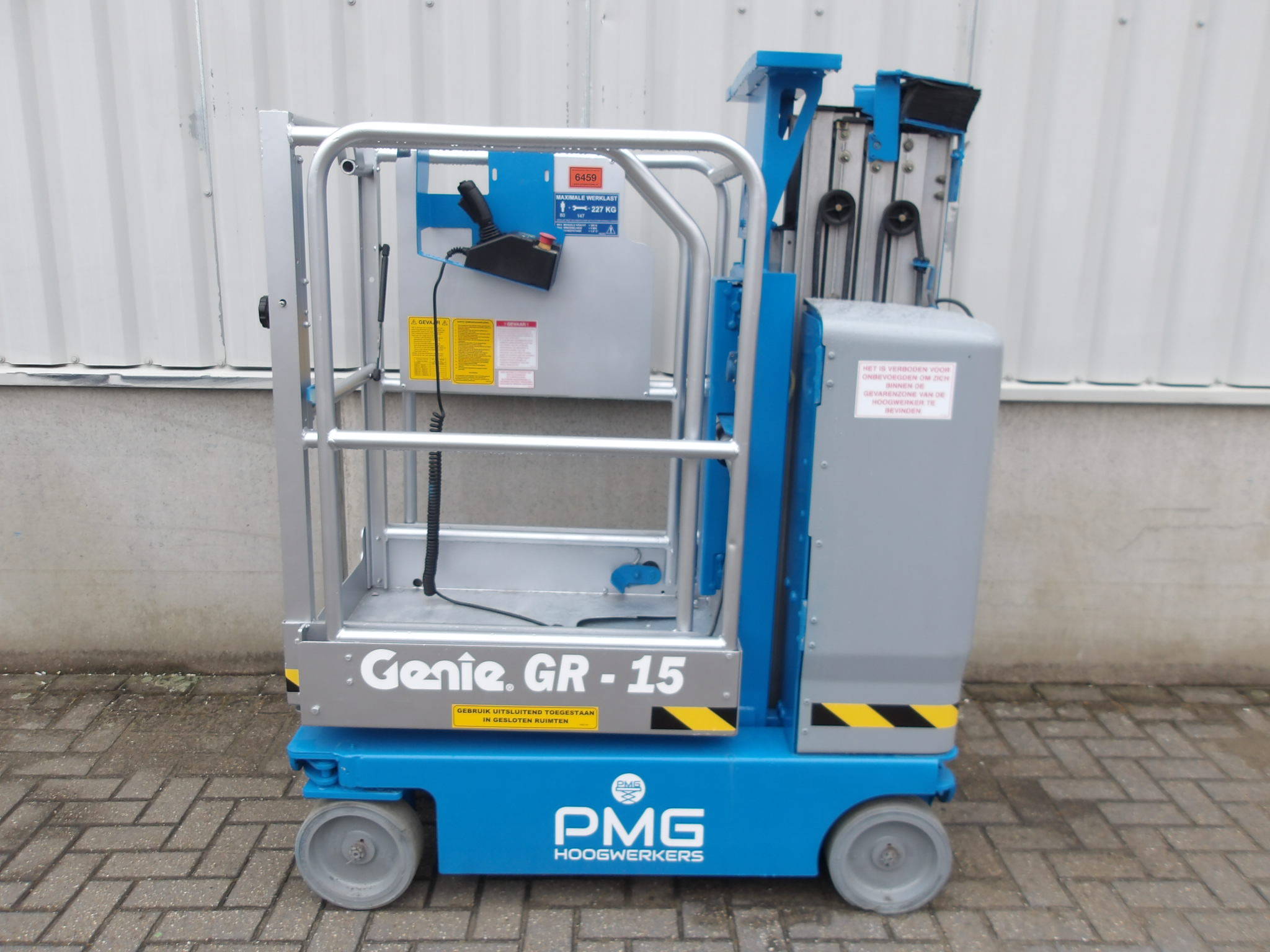 Genie GR-15 Electric Mast Lift 6.50m 2012