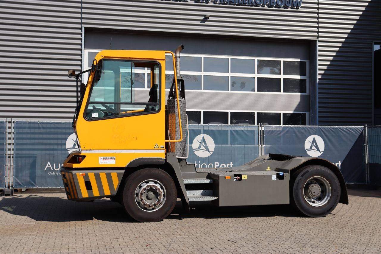 Terminal Tractor Terberg YT222 Diesel 2018