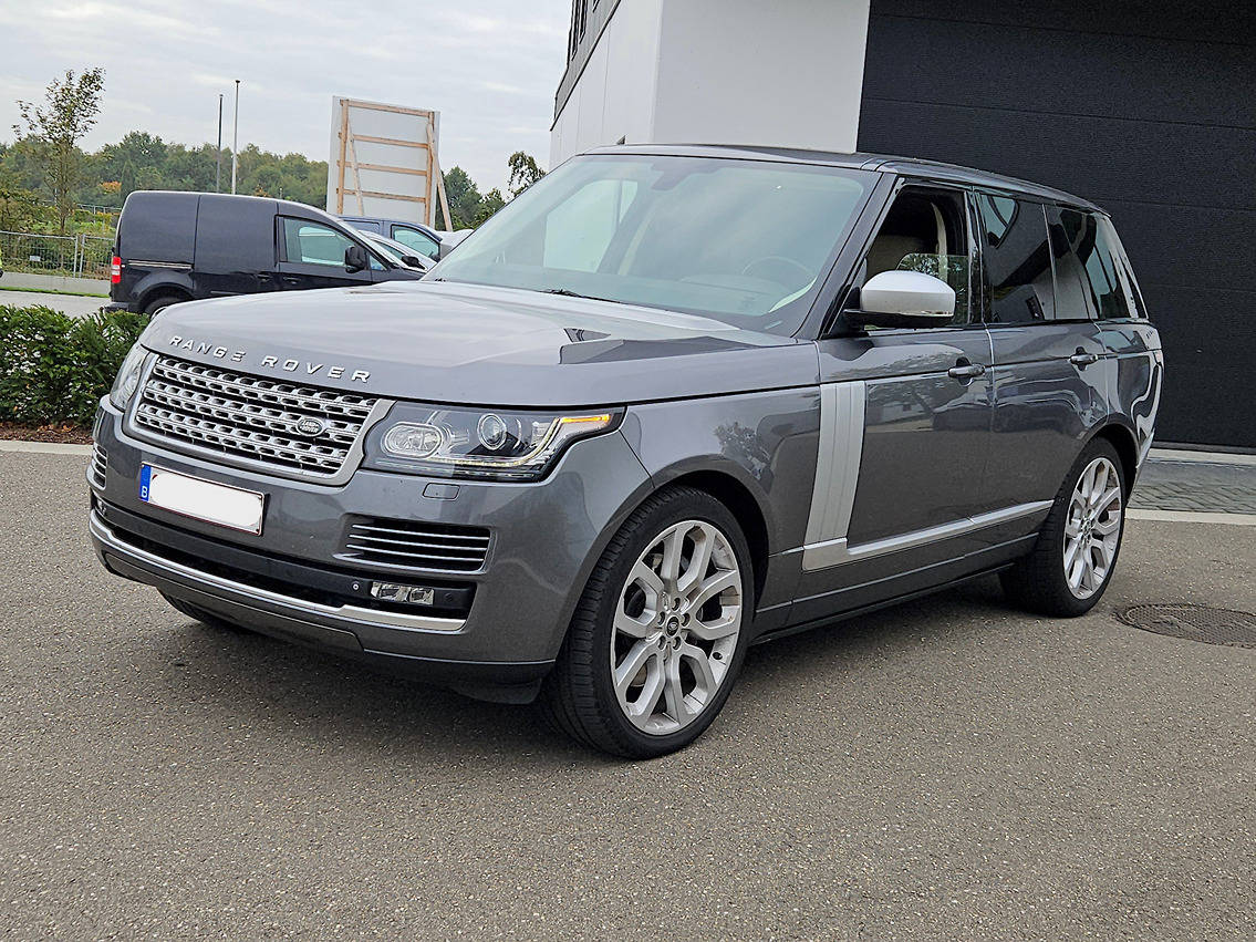 Range Rover TDV8 'Vogue' (Light Truck) (Margin)