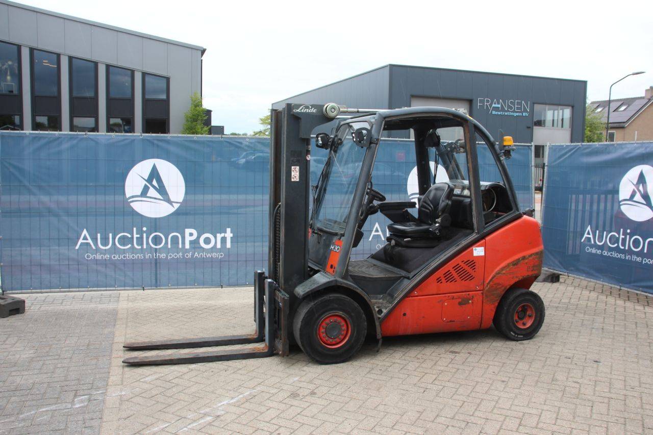 Linde H30T-01 Forklift 3000kg 4.6m 2012