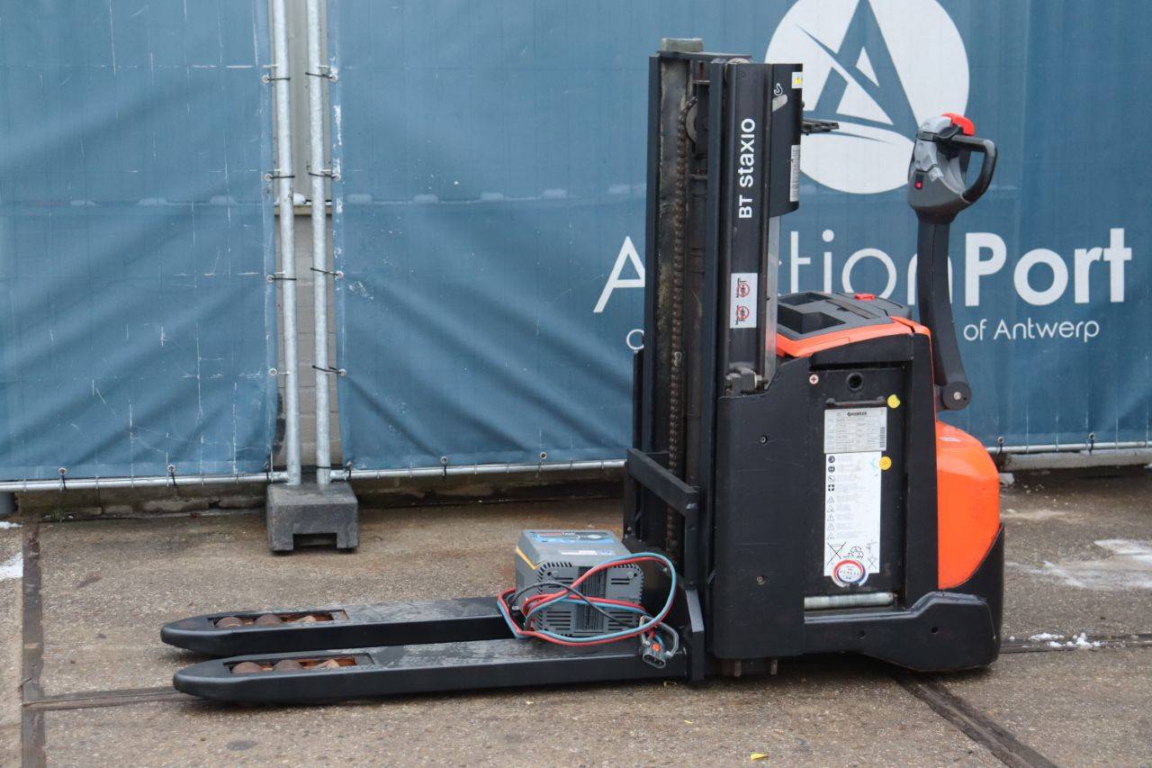 Stacker BT SWE200D Electric 2000kg 2013