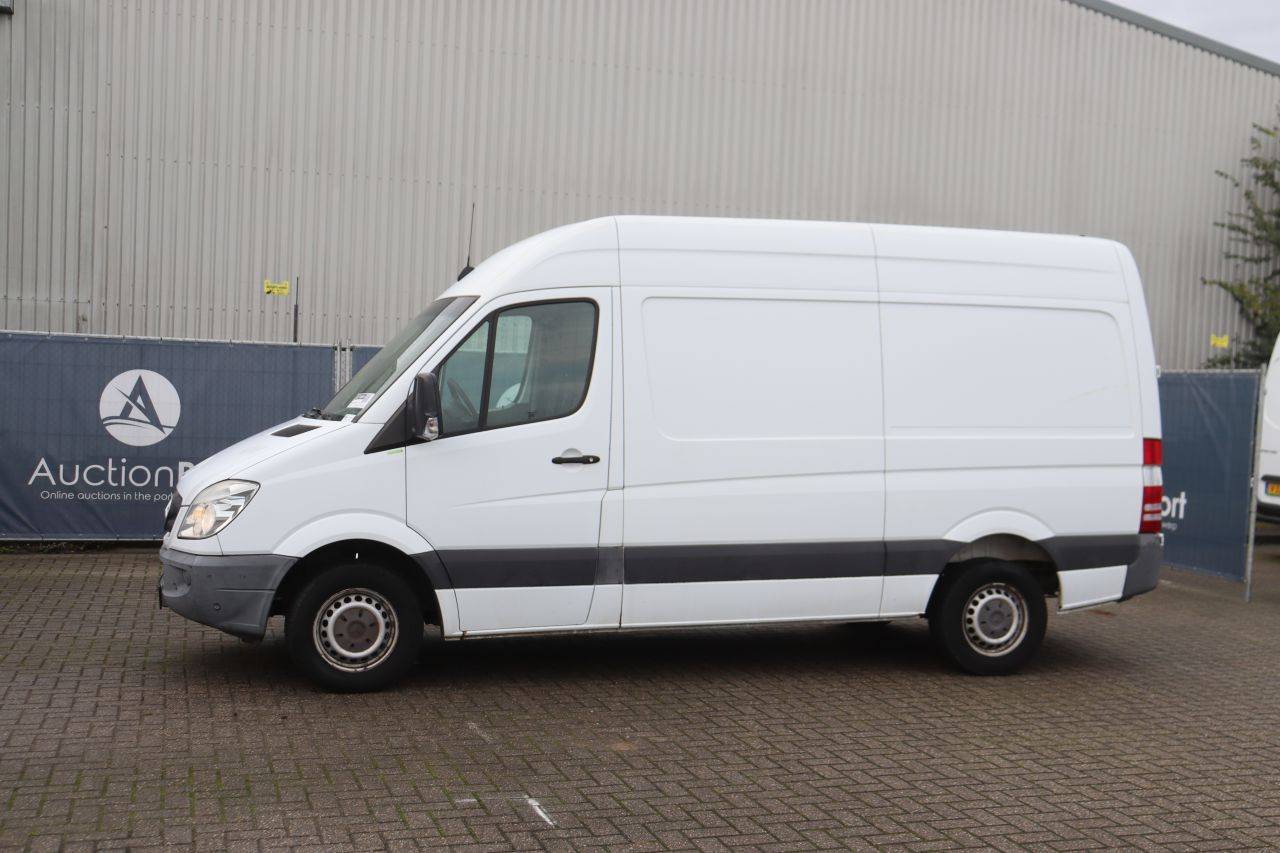 Mercedes-Benz SPRINTER Diesel Van