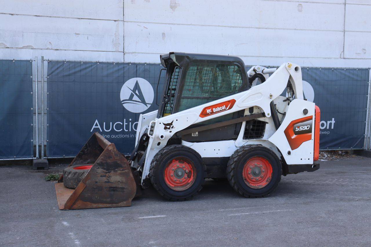 Schranklader Bobcat S590 Diesel 48.5kW 2015