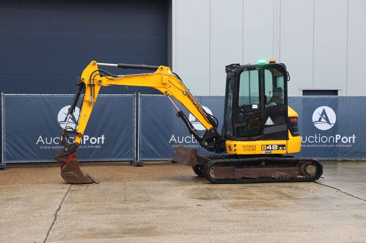 Escavadeira de esteiras JCB 48Z-1 Diesel 35,7 kW