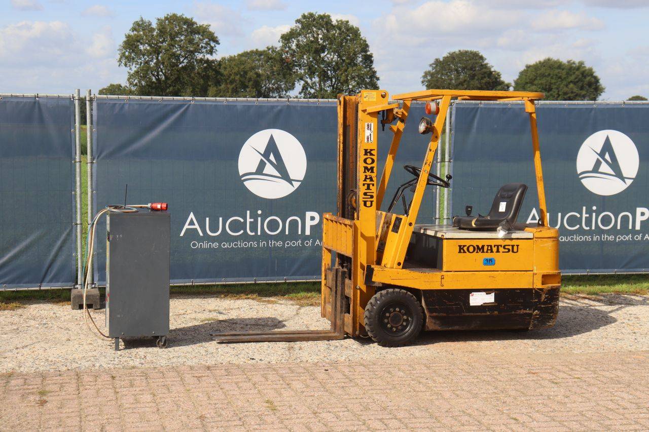 Empilhadeira elétrica Komatsu FB15M-1