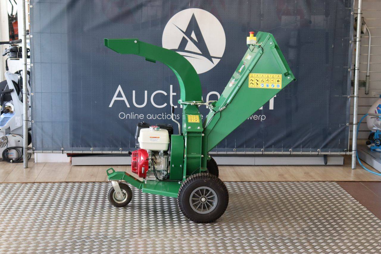 Hansa C13 BRUSH CHIPPER Petrol Wood Chipper 2021