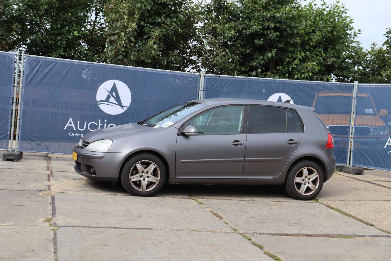 Passenger car Volkswagen Golf FM Comfortline Diesel 140hp 2008