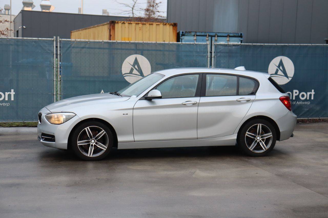 Passenger car BMW 116I Petrol 136 hp 2012 (Margin)