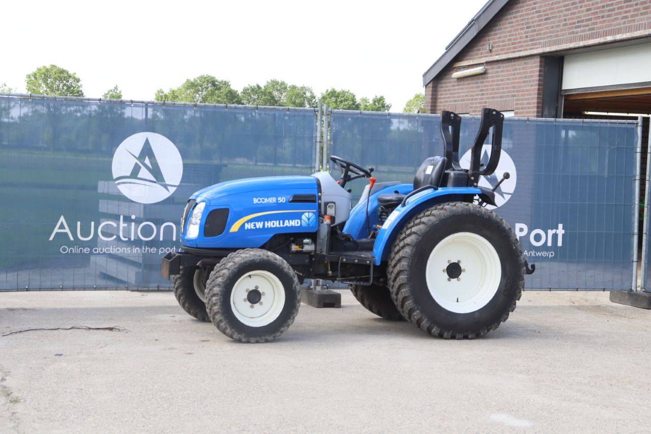 Tractor New Holland Boomer 50 Diesel 50hp 2015