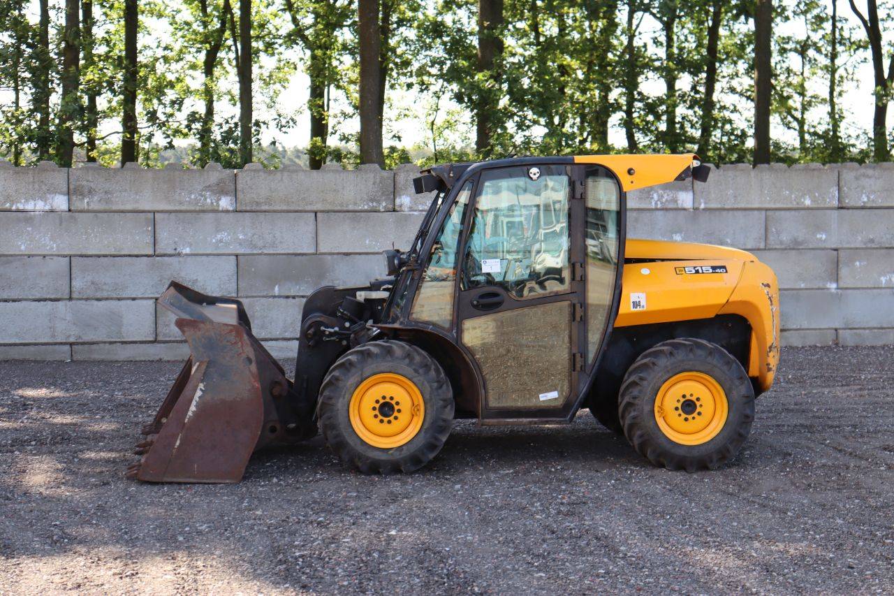 JCB 515-40 TH Teleskoplader Diesel 1500 kg 37 kW 4,0 m 2012