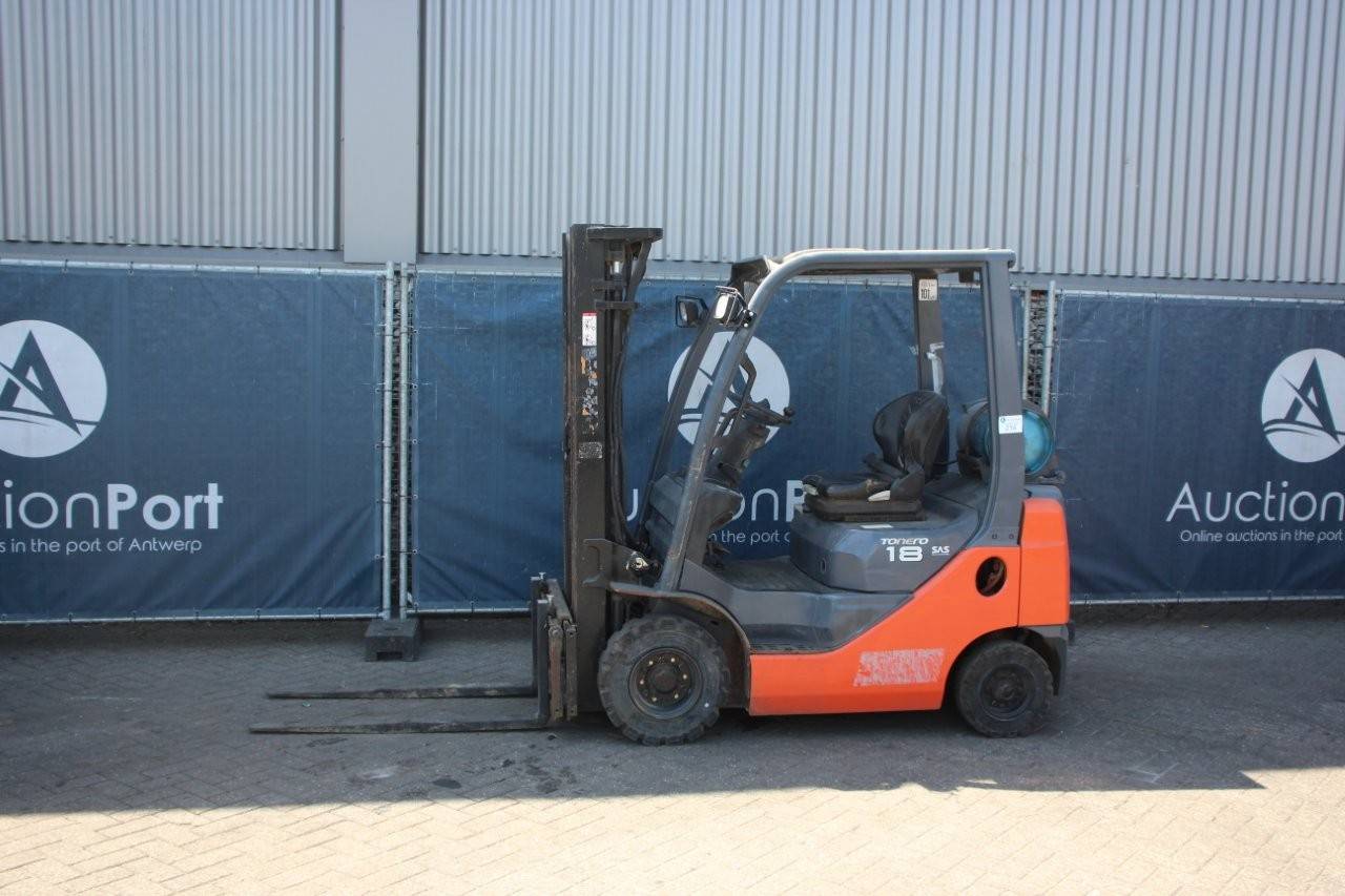 Forklift Toyota 02-8FGF18 LPG 1750kg 4.7m 2008
