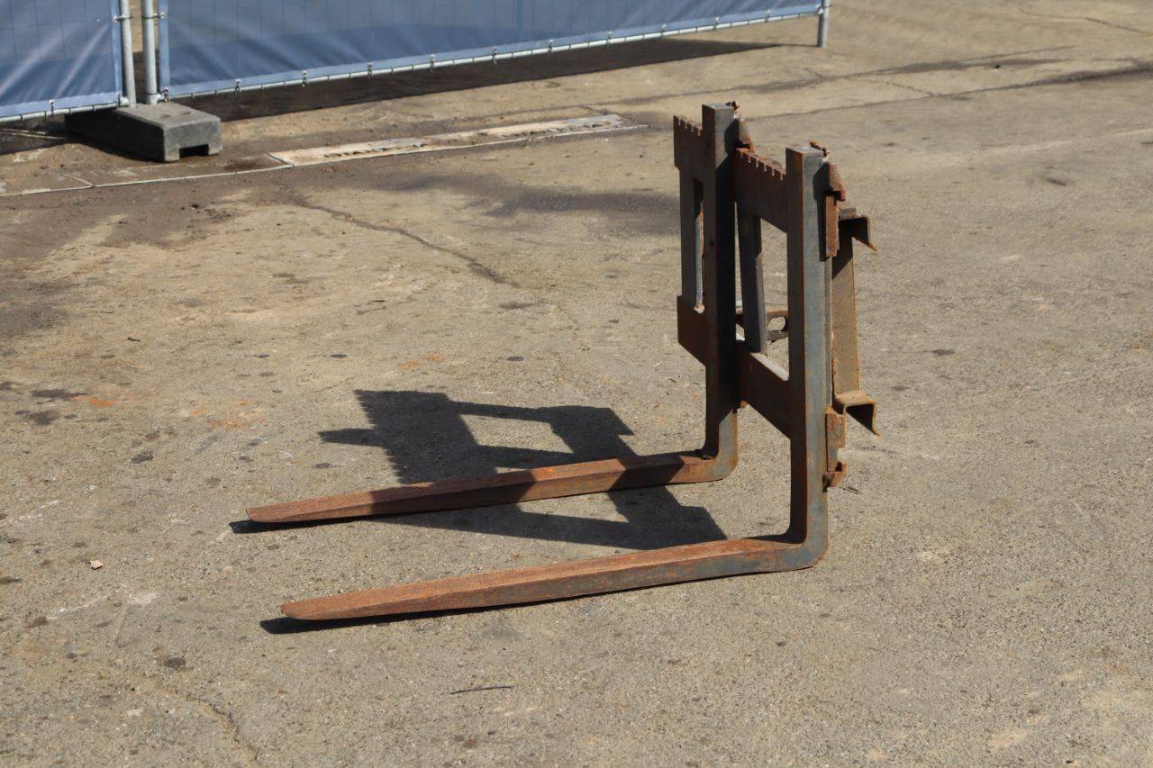 Pallet forks