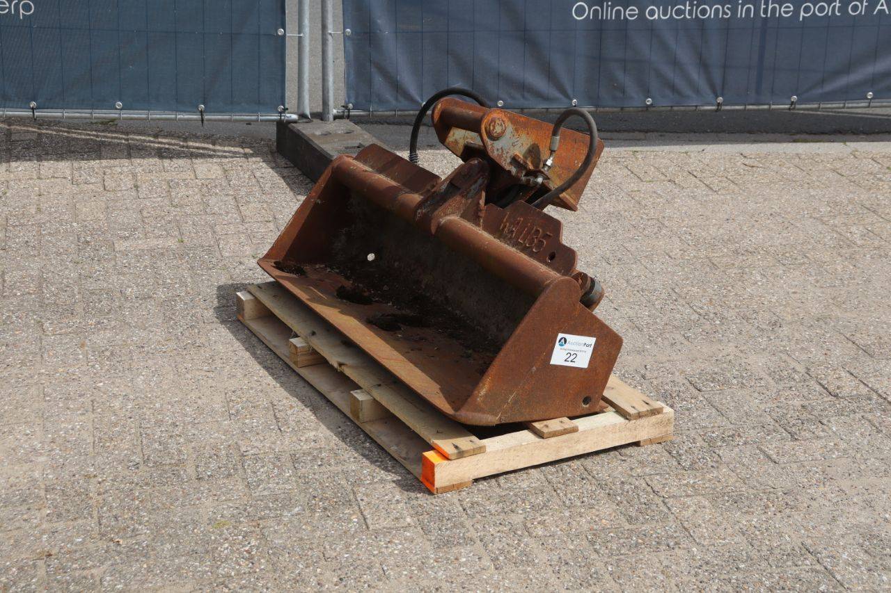 Hydraulic excavator bucket WAL135