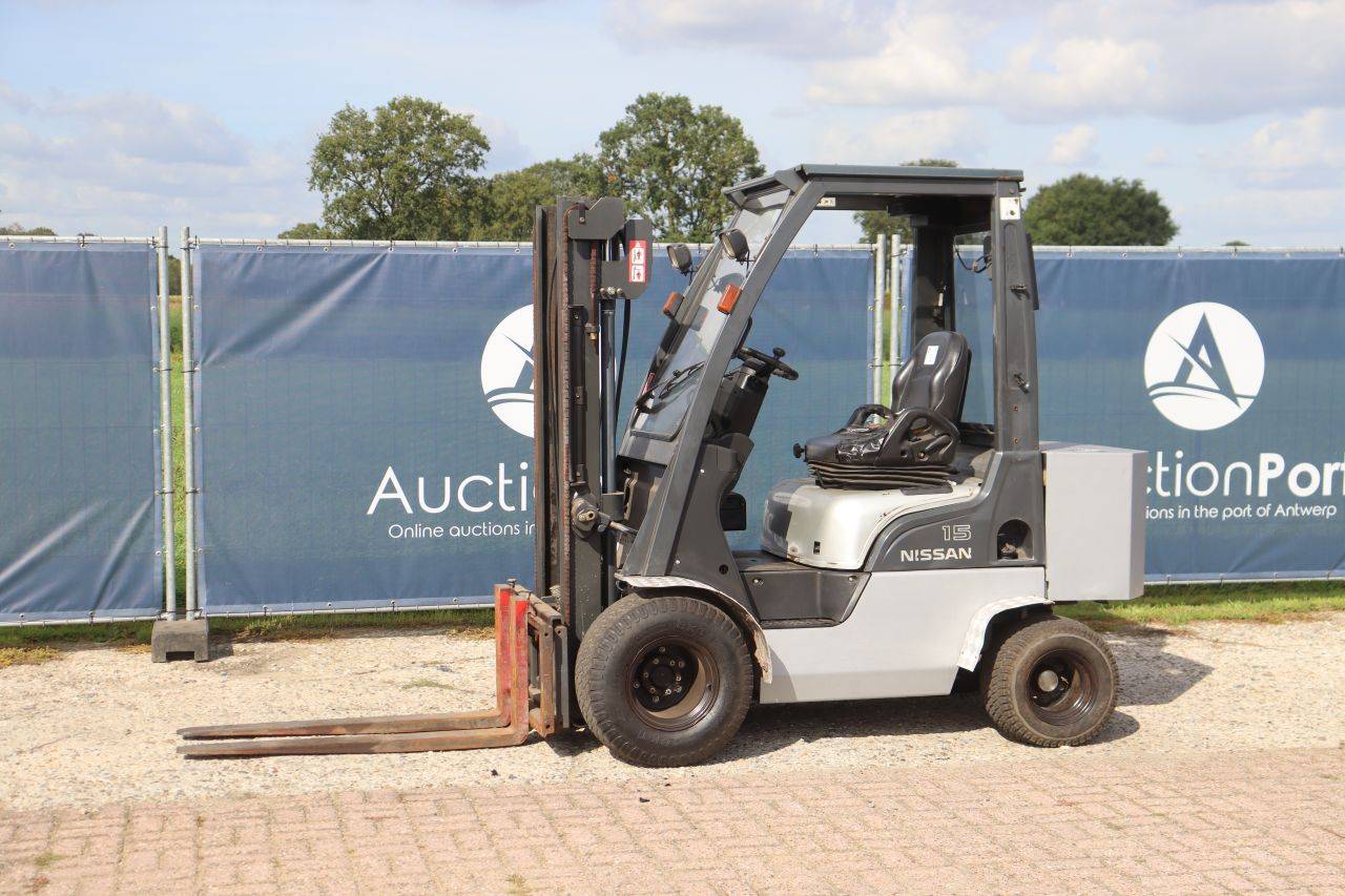 Carrello elevatore Nissan FL01A15 Diesel 1500 kg 3,0 m 2005