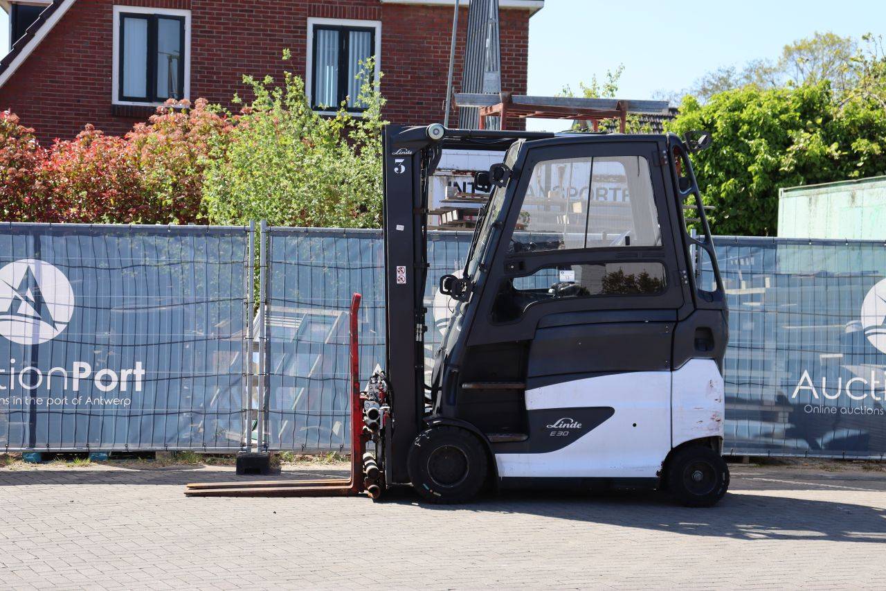 Linde E30HL-01/600 Electric Forklift 3000kg 4.14m 2020