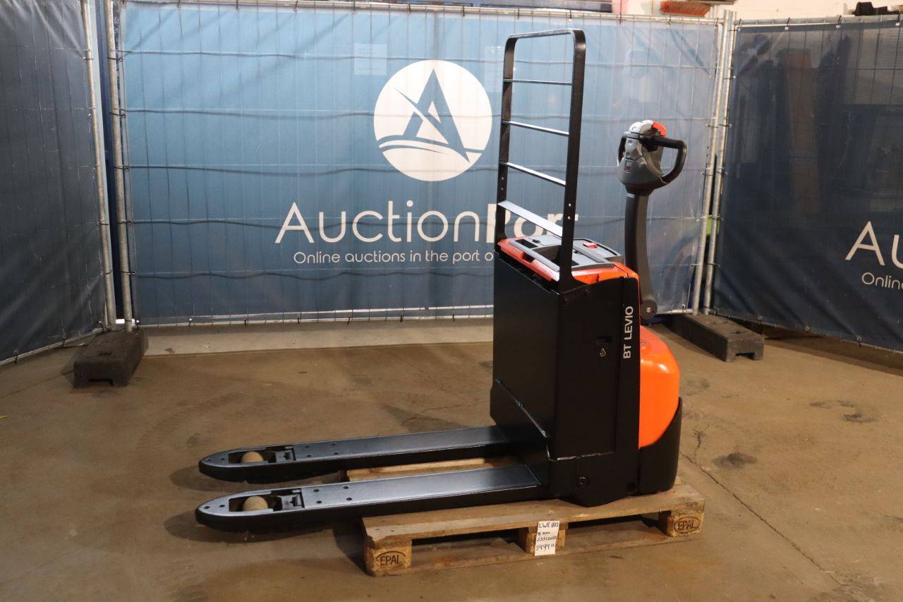 Toyota LWE180 Electric Pallet Truck 1800kg 2014