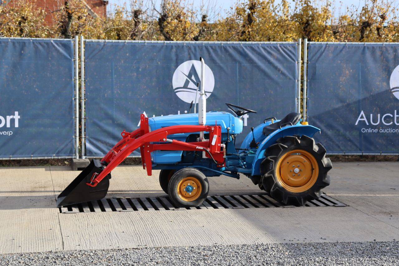 Mini tractor Hinomoto BEST E14 Diesel 14 hp with front loader Refit