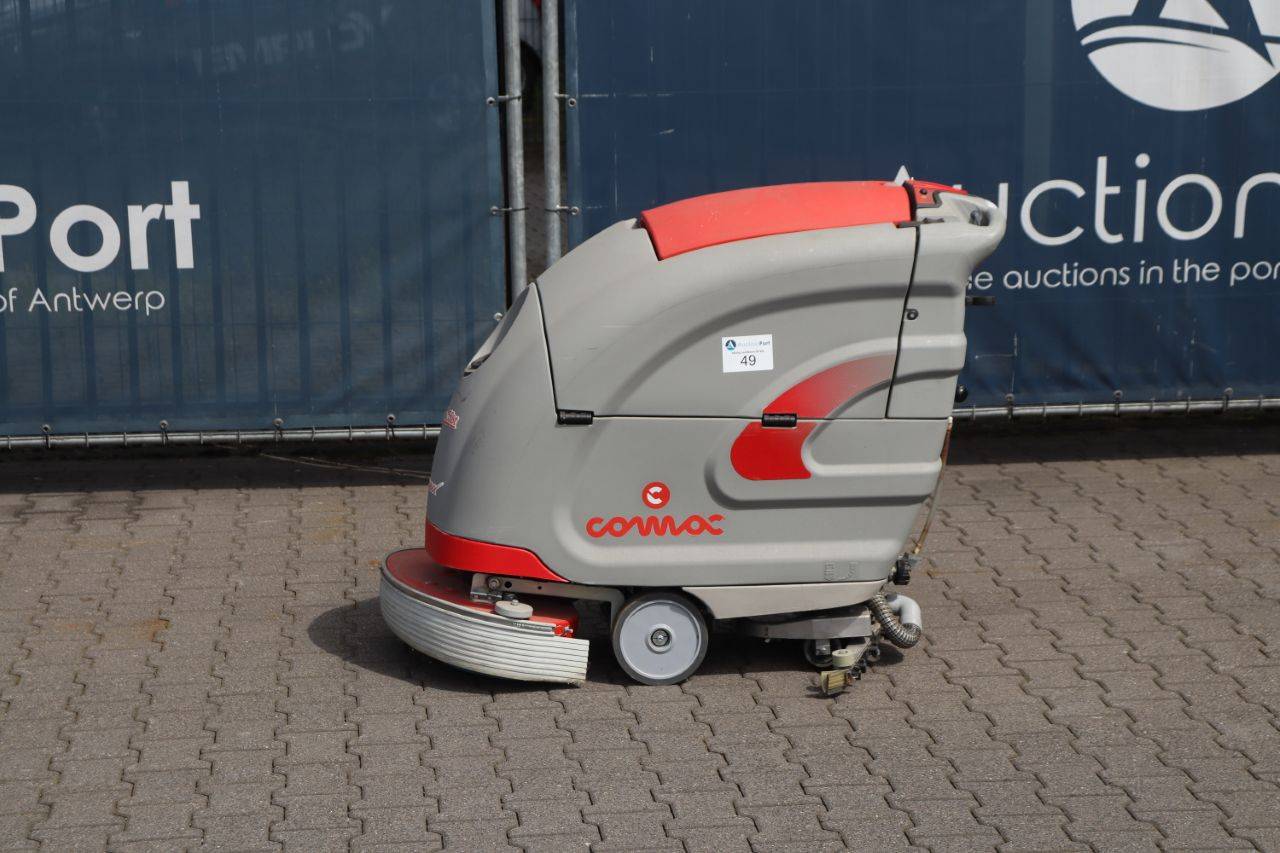 Scrubbing machine Comac Simpla 55Bt Electric 2013