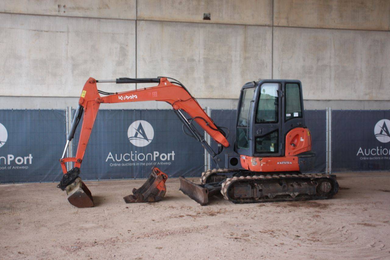 Earthmoving - Excavators - Wheel loaders - Mini excavators - Equipment