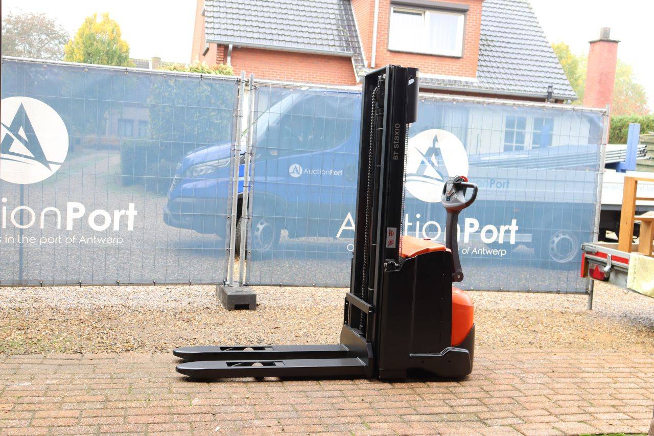 Stacker BT SWE120 Electric 1200kg 2.9m 2016