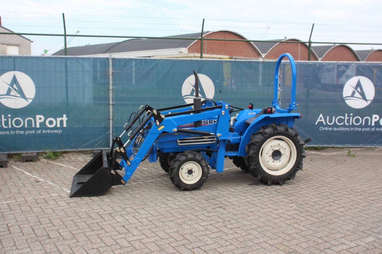 Mini trator Iseki TU1700F a diesel de 17 hp com chassi dianteiro recondicionado