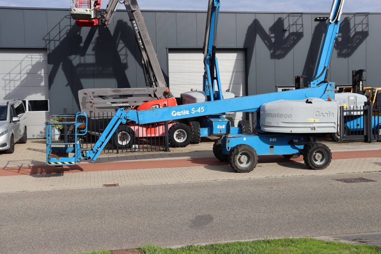 Genie S-45 Diesel Telescopic Boom Lift 227kg 15.7m 2014