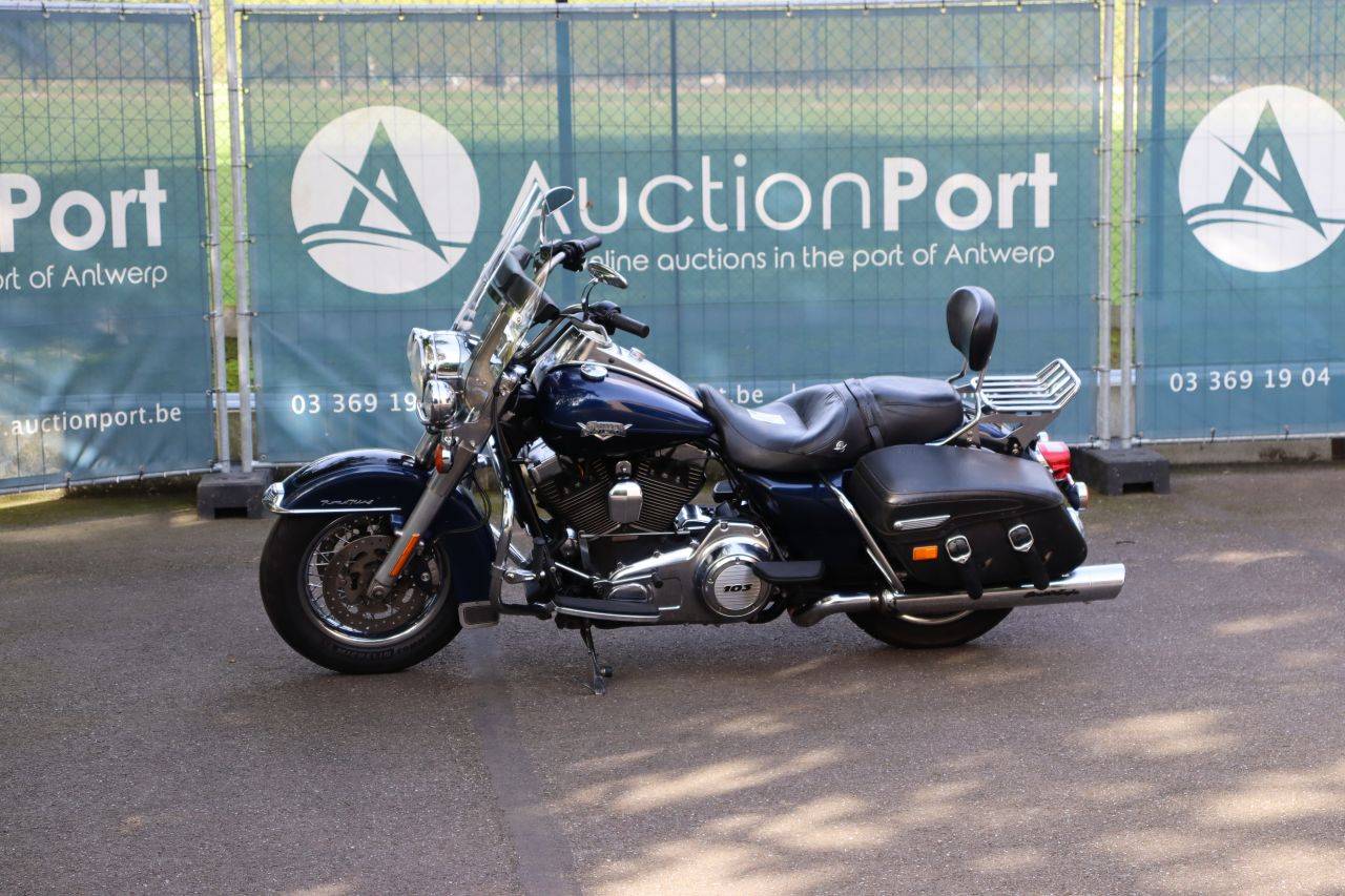 Motor Harley-Davidson ROAD KING CUSTOM Benzine 2013