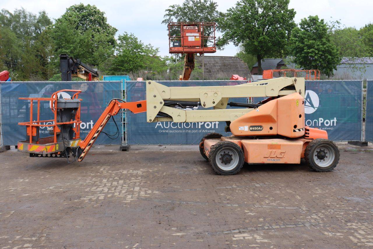 JLG M450AJ Electric Articulated Boom Lift 14m 2009