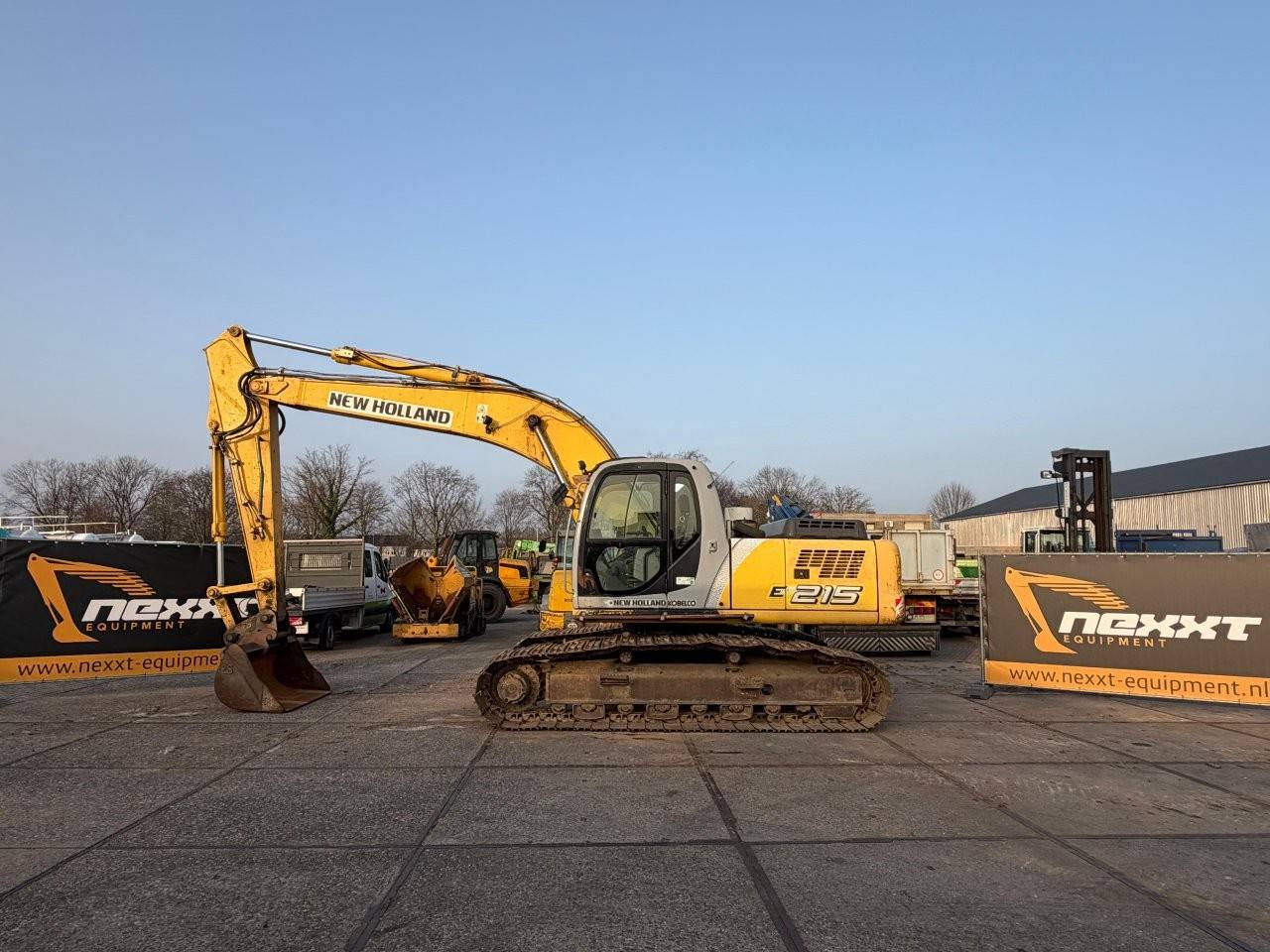 New Holland Kobelco E215 Diesel Crawler Excavator 119kW 2006