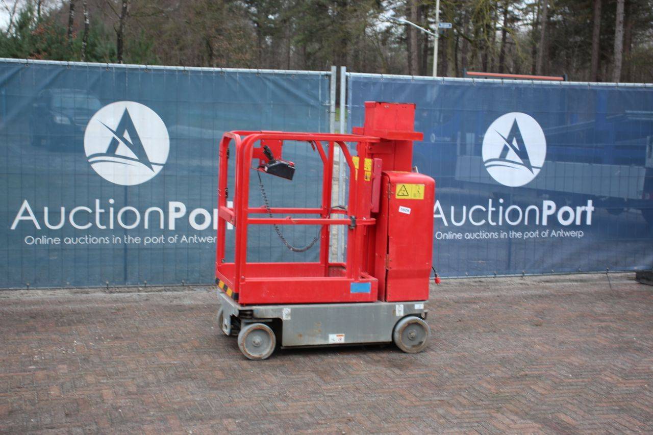 Genie GRC-12 Electric Mast Lift 5.7m 2014