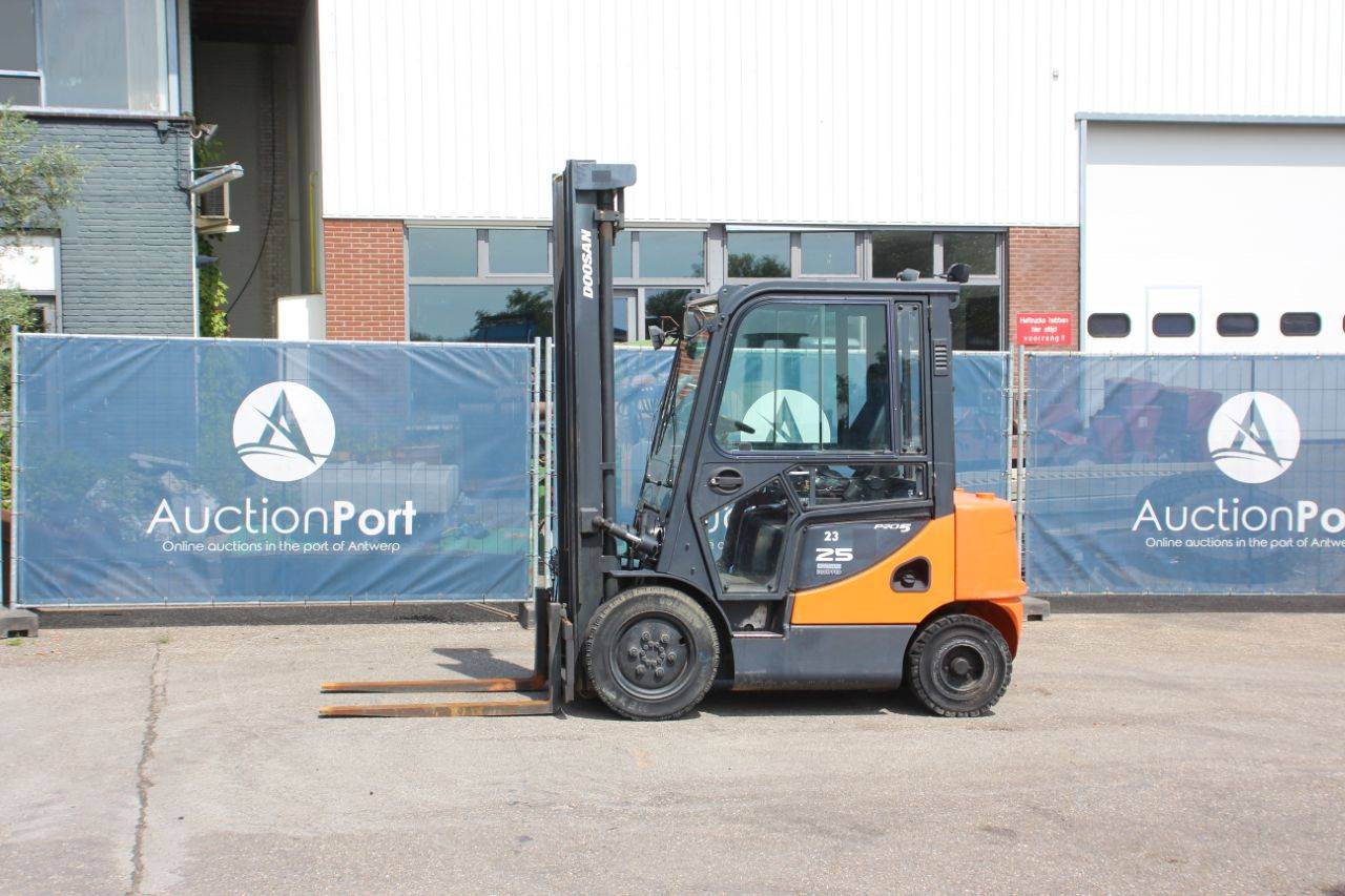 Heftruck Doosan PD25S-5 Diesel 2500kg 5.0m 2010