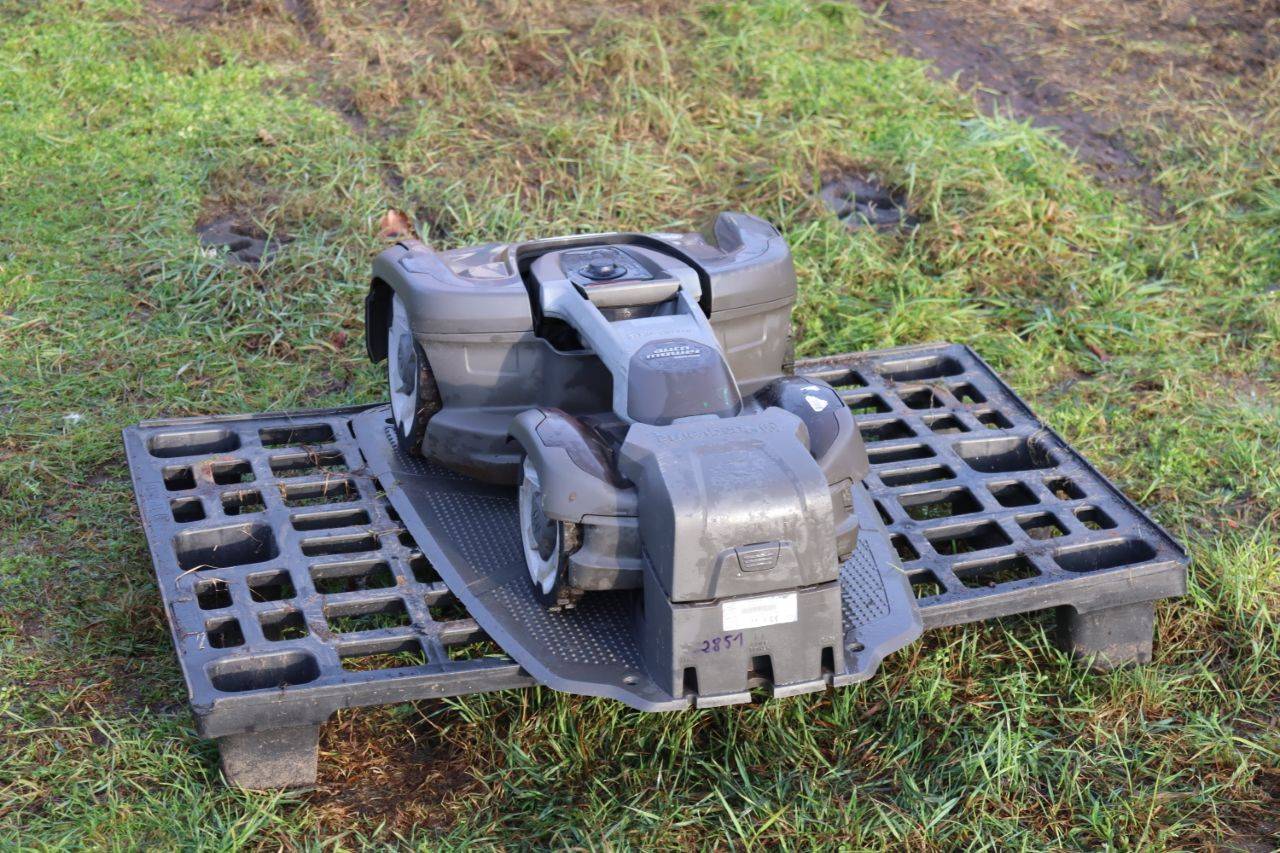 Husqvarna CS P25-435X 2019 Robotic Mower