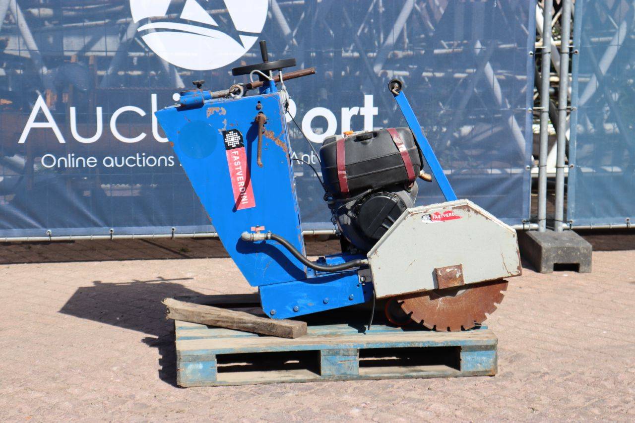 Floor saw machine Fastverdini ND Diesel 2013