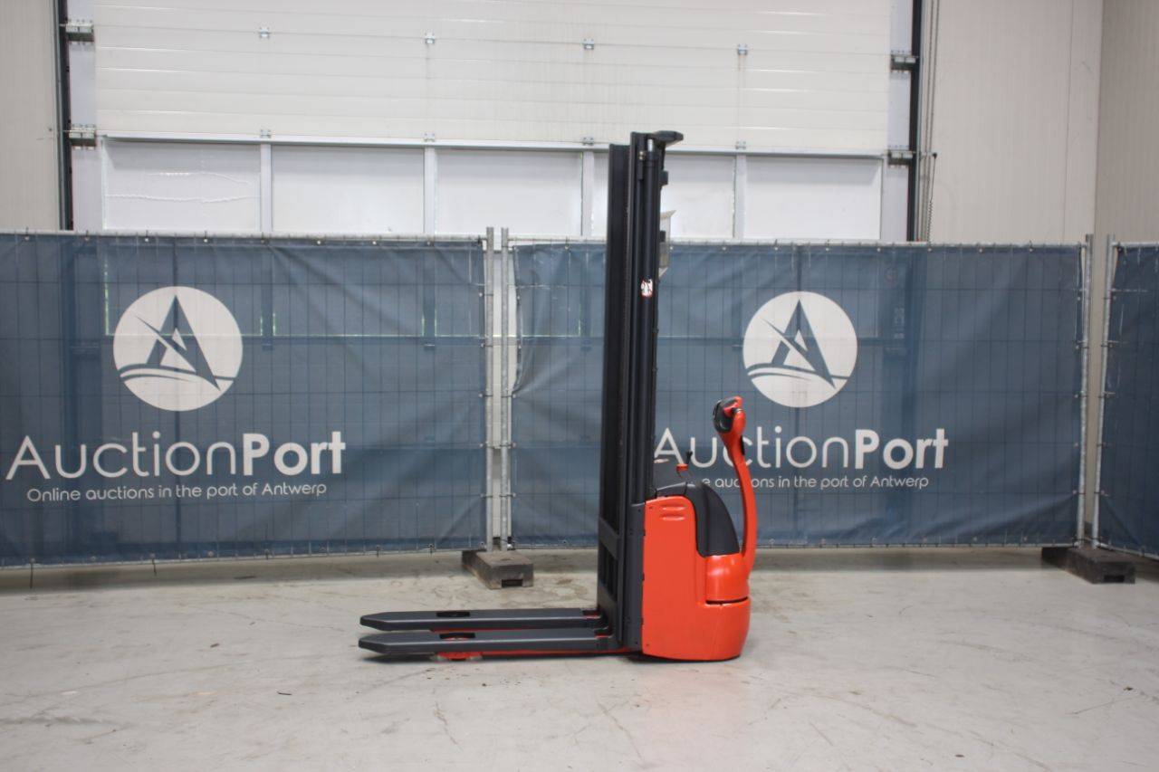 Linde L10 Electric Stacker 1000kg 4.22m 2003
