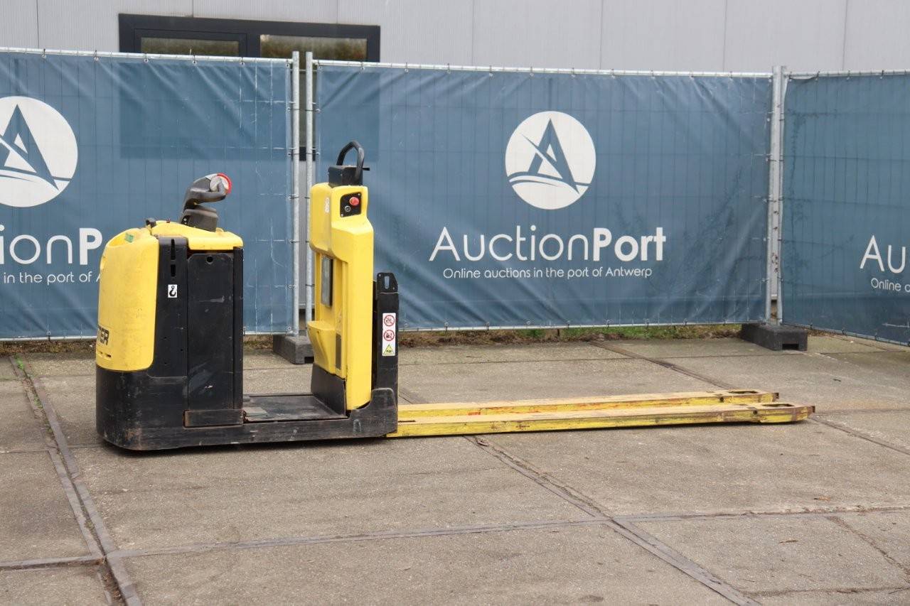 Pallet truck Hyster LO2.0 Electric 2000kg 2012