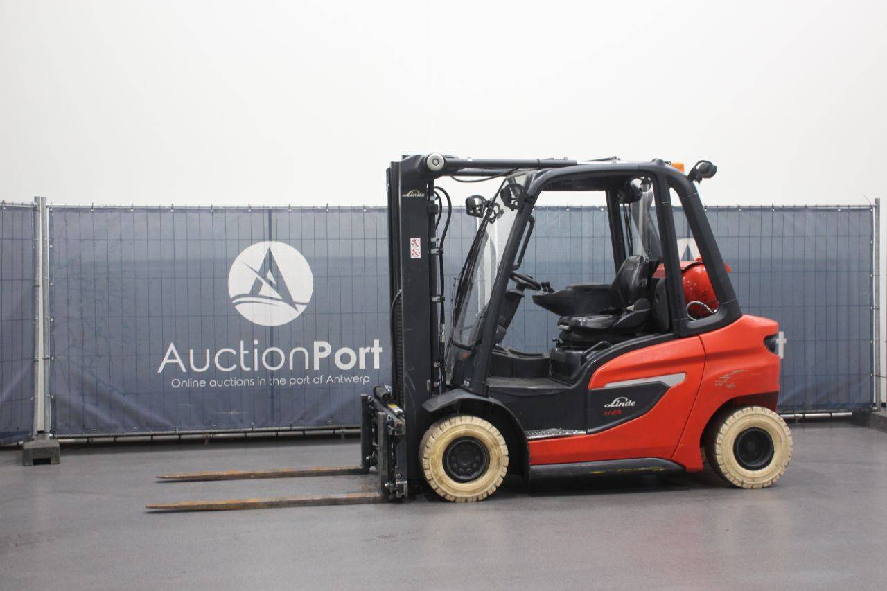 Linde H25T-01 LPG Forklift 2500kg 6.8m 2020